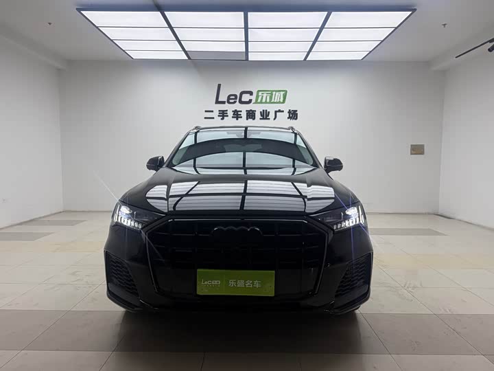 Фото 2 - Audi Q7