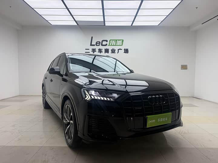 Фото 3 - Audi Q7