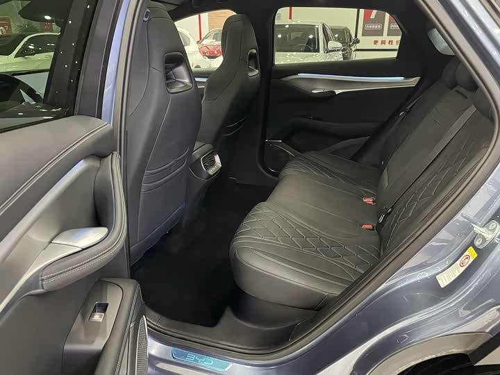 Фото 8 - BYD Sea Lion 07 EV