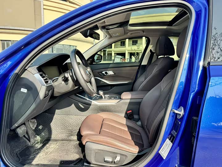 Фото 4 - BMW 3 Series