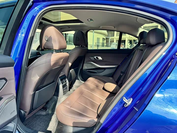 Фото 6 - BMW 3 Series