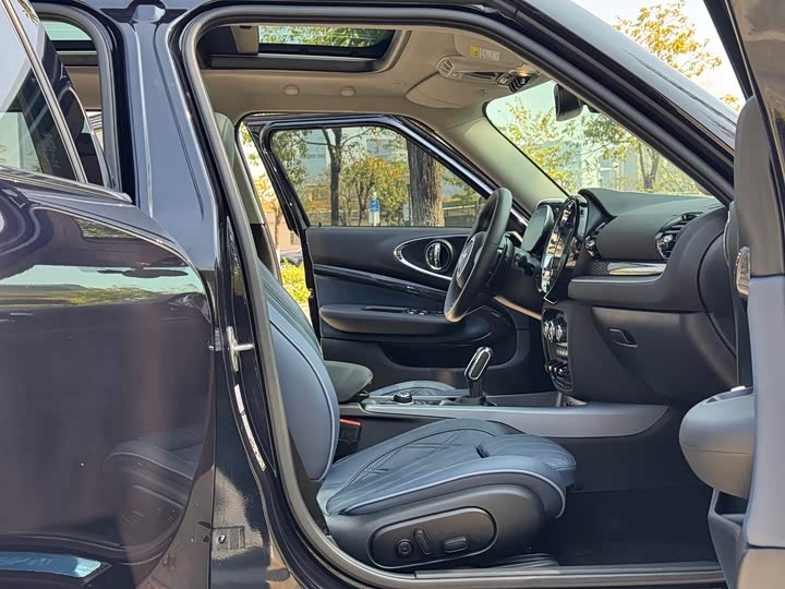 Фото 7 - Mini Clubman