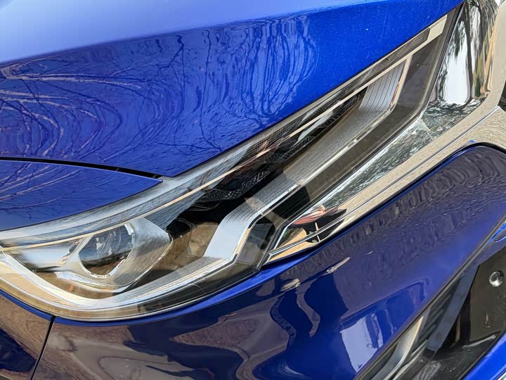 Фото 4 - Hongqi HS5