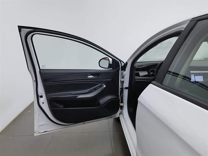 Фото 8 - Chery Arrizo 5