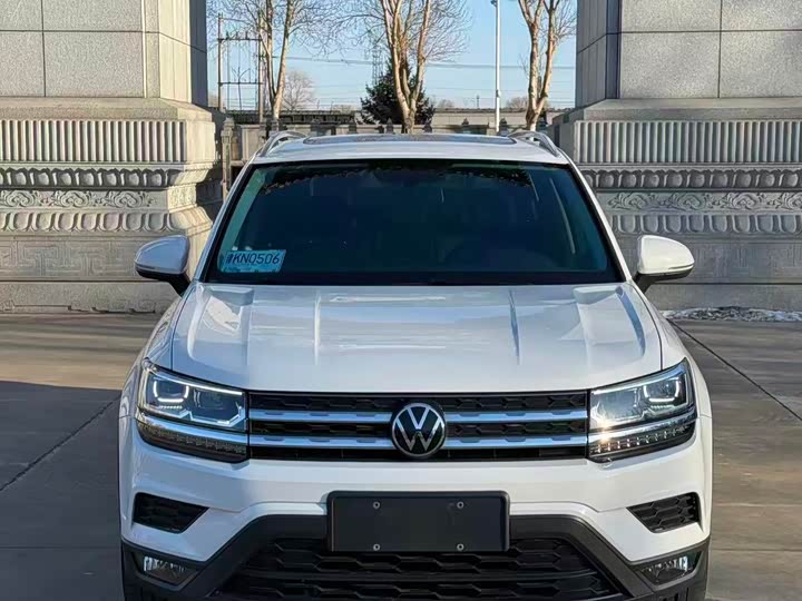 Фото 2 - Volkswagen Tharu