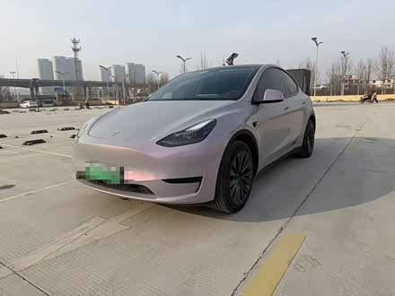 Фото 1 - Tesla Model Y