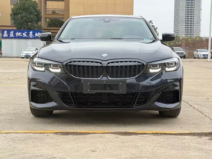 Фото 2 - BMW 3 Series