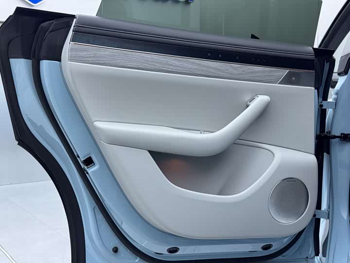 Фото 9 - Luxeed S7