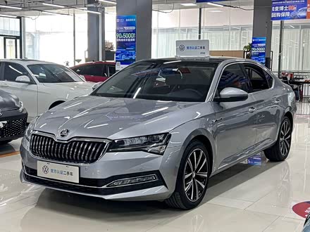Фото 1 - Skoda Superb