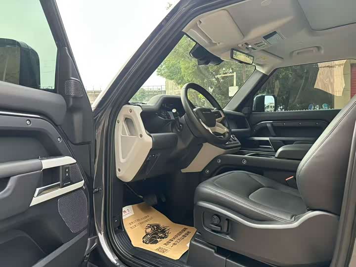 Фото 4 - Land Rover Defender