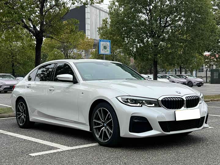 Фото 3 - BMW 3 Series