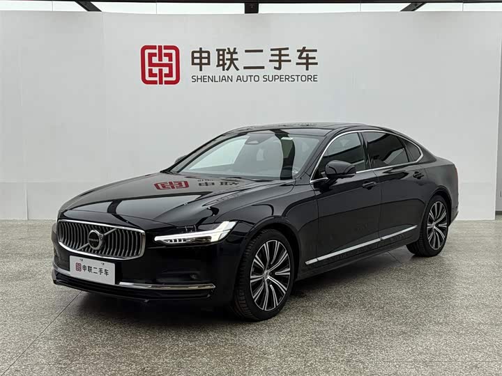 Фото 1 - Volvo S90