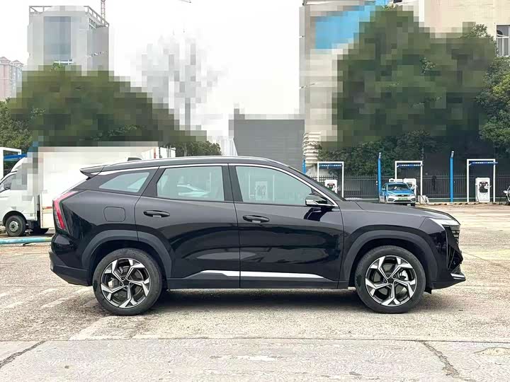Фото 4 - Geely Atlas L