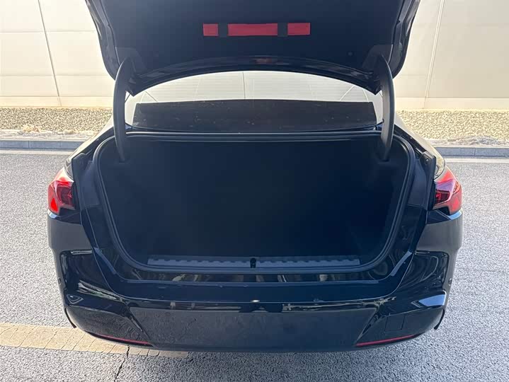 Фото 8 - BMW 2 Series