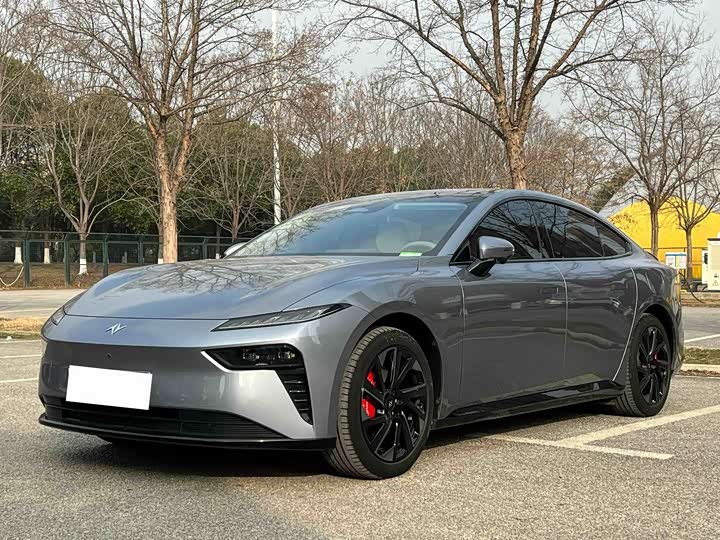 Фото 1 - Dongfeng Yipai eπ 007