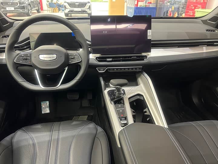 Фото 7 - Geely Preface