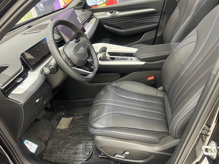 Фото 8 - Geely Preface