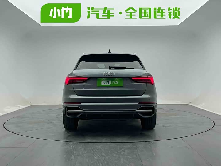 Фото 4 - Audi Q3