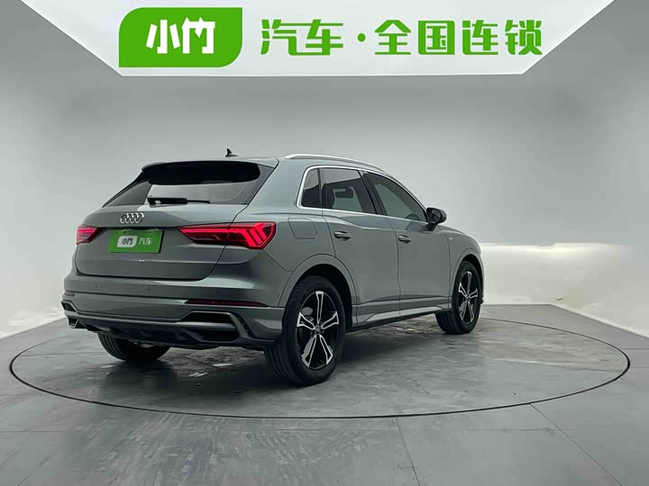 Фото 6 - Audi Q3