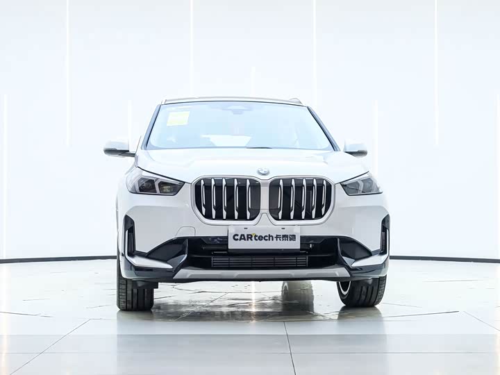Фото 4 - BMW X1