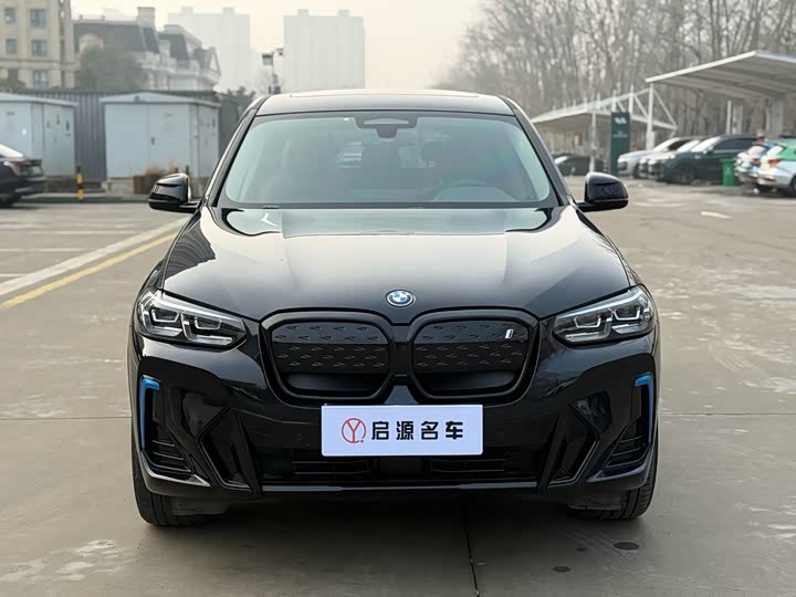 Фото 2 - BMW iX3