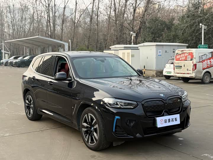 Фото 3 - BMW iX3