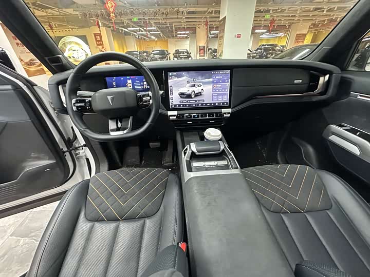 Фото 9 - Changan Deepal G318