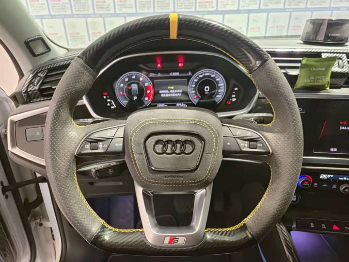 Photo 9 - Audi Q3 Sportback