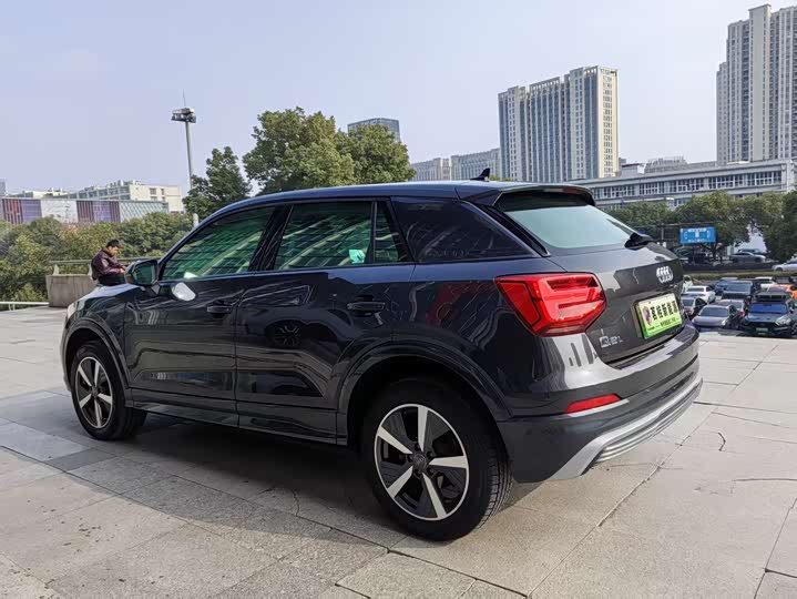 Фото 7 - Audi Q2L e-tron