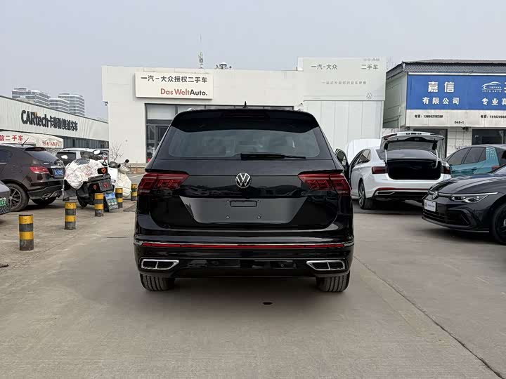 Фото 9 - Volkswagen Tiguan L Pro