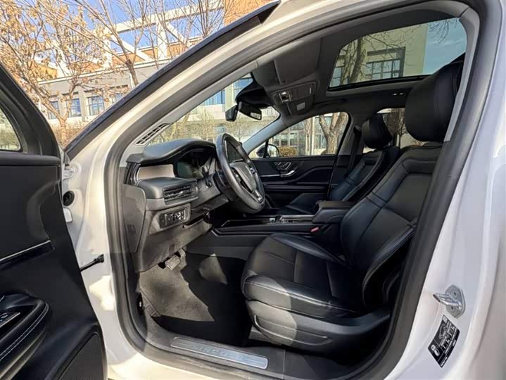 Фото 7 - Lincoln Corsair