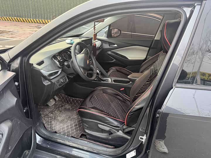 Фото 2 - Chevrolet Orlando