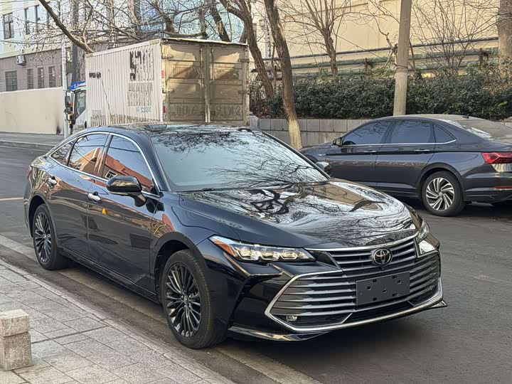 Фото 3 - Toyota Avalon