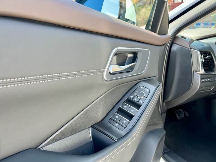 Фото 8 - Nissan X-Trail