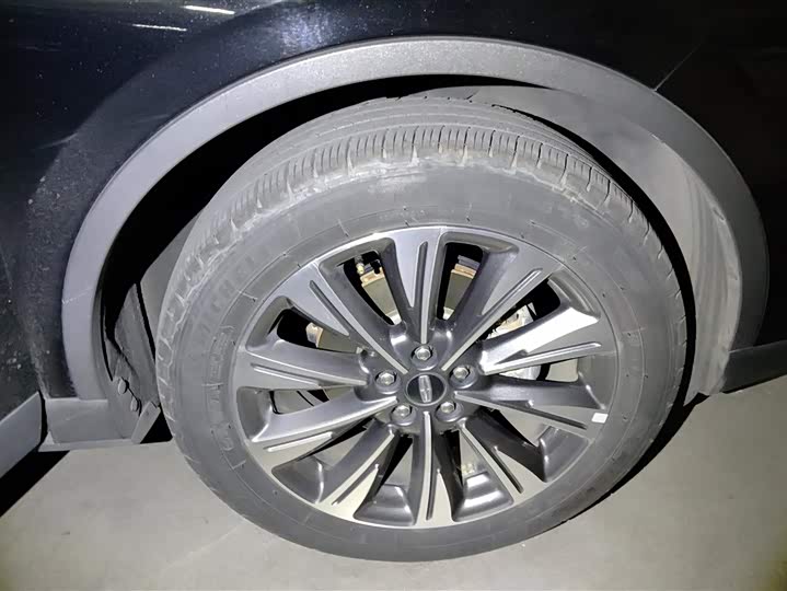 Фото 6 - Lincoln Corsair