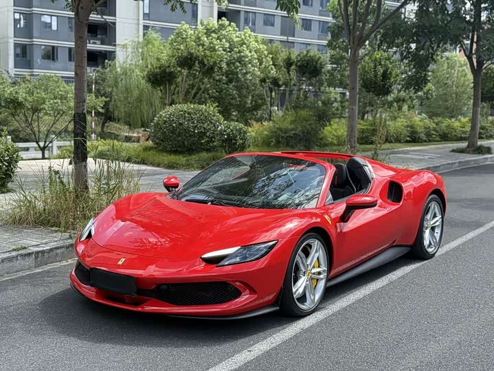 Фото 1 - Ferrari 296