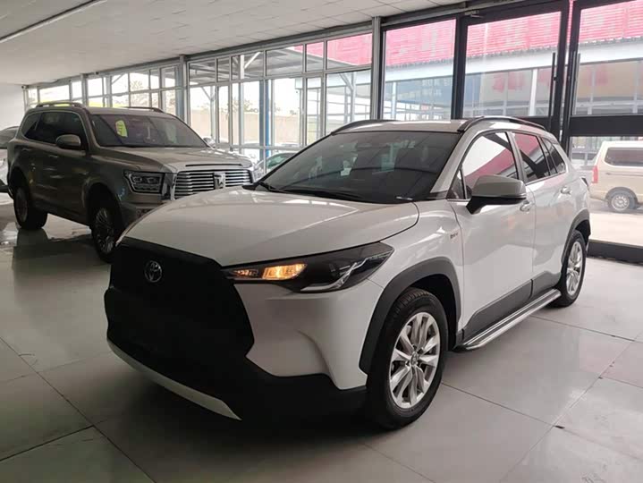 Фото 1 - Toyota Corolla Cross