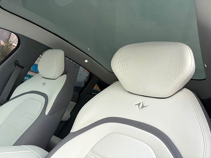 Фото 7 - Dongfeng Yipai eπ 007