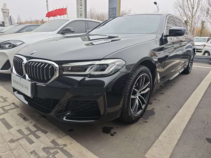 Фото 1 - BMW 5 Series