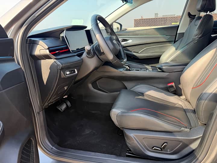 Фото 4 - Geely Binrui