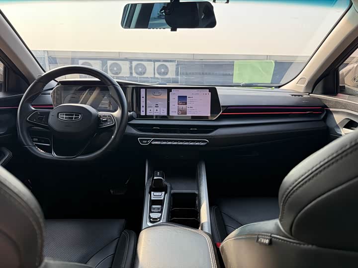 Фото 9 - Geely Binrui