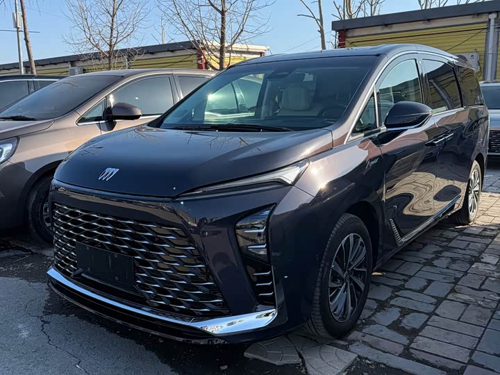 Фото 1 - Buick GL8 Hybrid