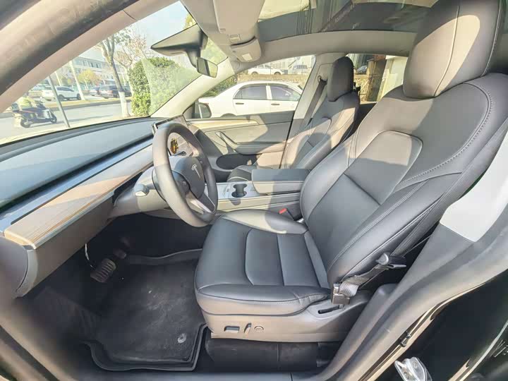 Фото 7 - Tesla Model Y