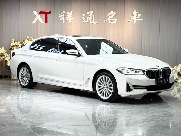 Фото 3 - BMW 5 Series