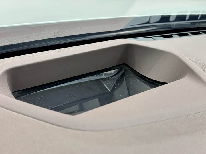 Фото 9 - BMW 5 Series