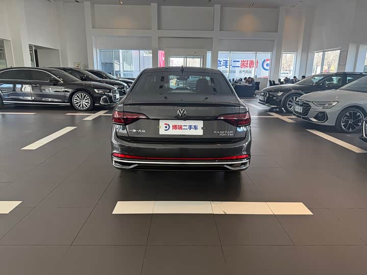 Фото 6 - Volkswagen Sagitar L