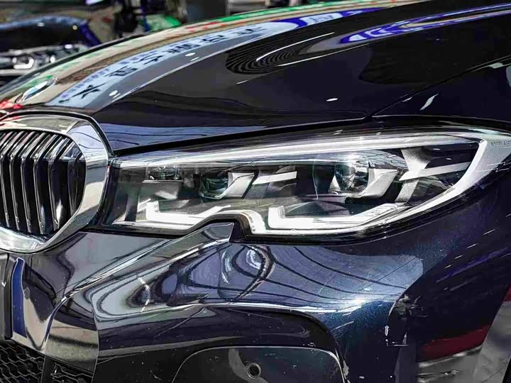 Фото 3 - BMW 3 Series