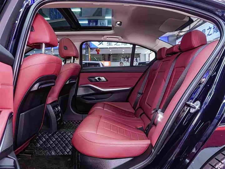 Фото 9 - BMW 3 Series