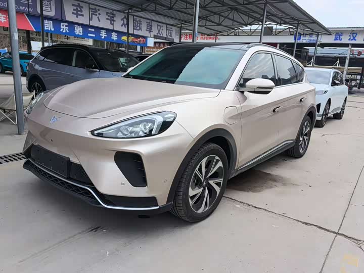 Фото 1 - BAIC Arcfox Alpha T6