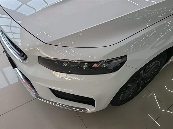 Photo 5 - Geely Preface